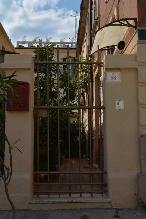 Mediterraneo Reggio di Calabria Exteriör bild